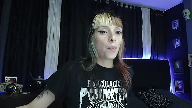Snapshot of Goddess_Mortem chatting on 09/12/25, 12:11 Goddess Mortem online show from 09/12/25, 12:11