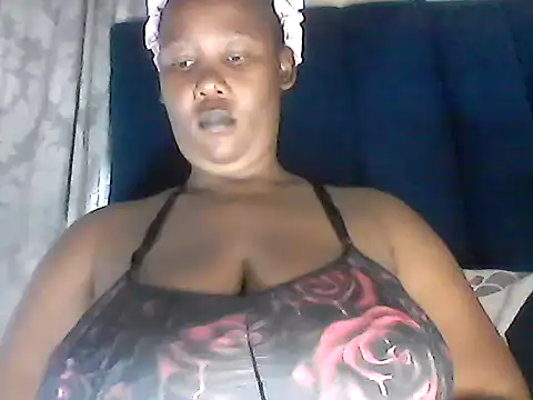 Snapshot of NippleMilkXx chatting on 11/03/25, 06:47 NippleMilkXx online show from 11/03/25, 06:47