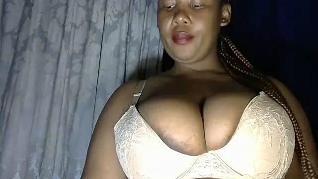 Snapshot of NippleMilkXx chatting on 12/03/25, 07:34 NippleMilkXx online show from 12/03/25, 07:34