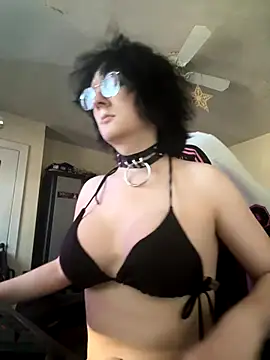 Snapshot of YandereDemon chatting on 10/06/25, 07:22 YandereDemon online show from 10/06/25, 07:22