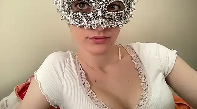 lexihot0000 online show from 12/29/24, 11:29