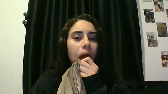 catrinasexy19 online show from 03/20/25, 10:29