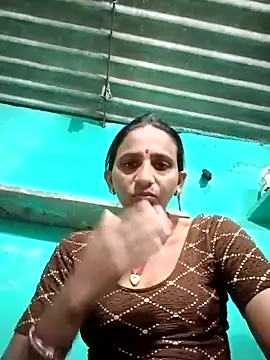 Snapshot of Baby__Shreya chatting on 09/27/25, 10:15 Baby  Shreya online show from 09/27/25, 10:15