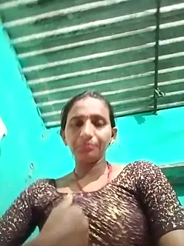 Snapshot of Baby__Shreya chatting on 10/01/25, 10:05 Baby  Shreya online show from 10/01/25, 10:05