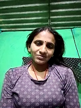 Baby  Shreya online show from 12/19/25, 06:37