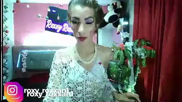 roxy roxxan online show from 12/30/24, 01:14