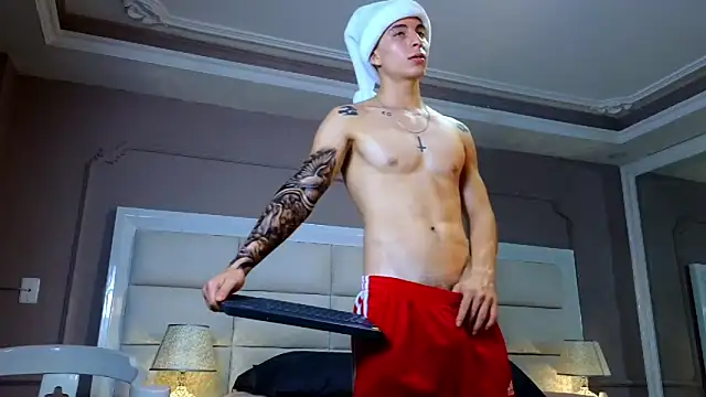 Snapshot of AsmodeoCox chatting on 12/13/24, 02:43 AsmodeoCox online show from 12/13/24, 02:43