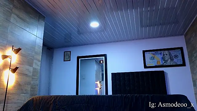 Snapshot of AsmodeoCox chatting on 10/02/25, 04:30 AsmodeoCox online show from 10/02/25, 04:30