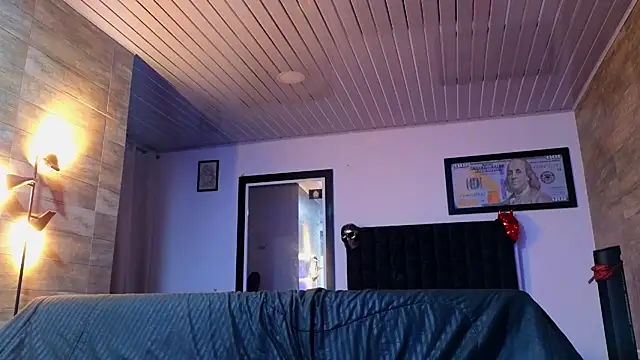 Snapshot of AsmodeoCox chatting on 10/29/25, 04:59 AsmodeoCox online show from 10/29/25, 04:59