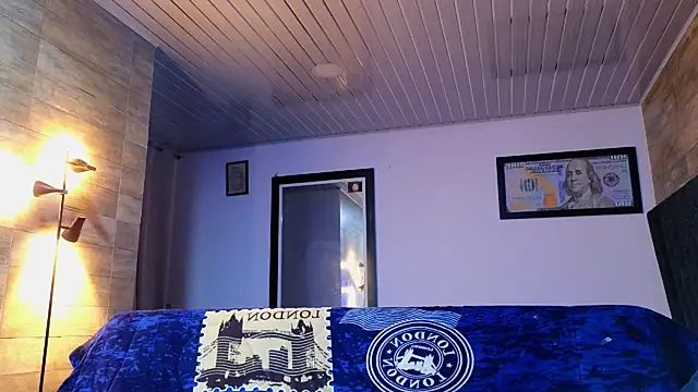 Snapshot of AsmodeoCox chatting on 11/19/25, 11:38 AsmodeoCox online show from 11/19/25, 11:38