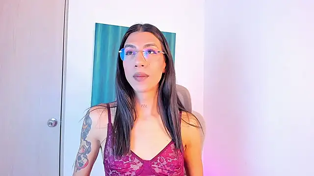 sofiaa grey  online show from 03/05/26, 02:57