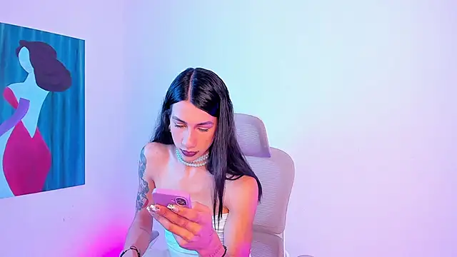 Snapshot of sofiaa_grey_ chatting on 07/06/26, 01:19 sofiaa grey online show from 07/06/26, 01:19