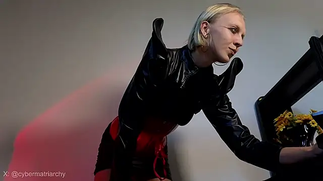 Martha Hoffman online show from 10/13/25, 06:46