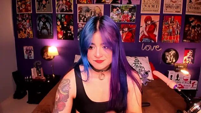 Snapshot of anne_cross chatting on 12/13/24, 03:38 anne cross online show from 12/13/24, 03:38