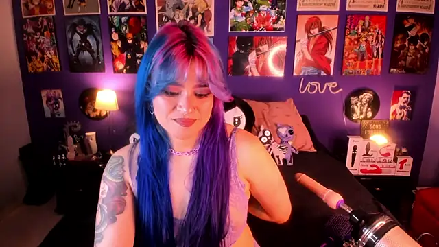 Snapshot of anne_cross chatting on 02/13/25, 01:40 anne cross online show from 02/13/25, 01:40