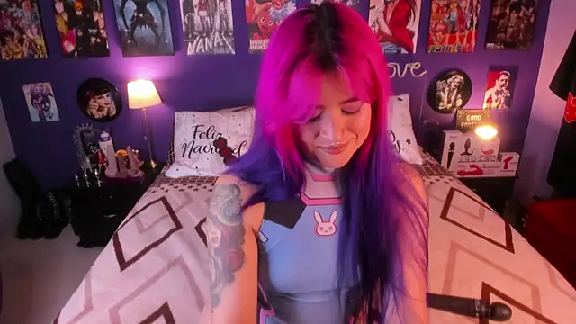 anne cross online show from 11/25/25, 08:42