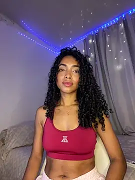 Snapshot of nicoleebony1 chatting on 01/14/25, 07:43 nicoleebony1 online show from 01/14/25, 07:43