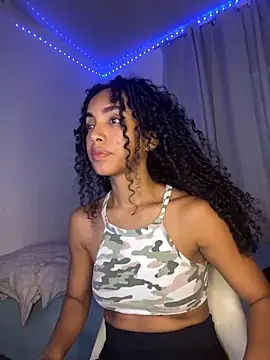 Snapshot of nicoleebony1 chatting on 10/15/25, 07:36 nicoleebony1 online show from 10/15/25, 07:36