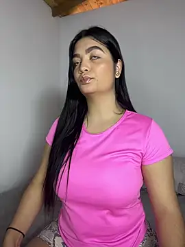 Snapshot of DashaStar chatting on 02/14/25, 09:10 DashaStar online show from 02/14/25, 09:10