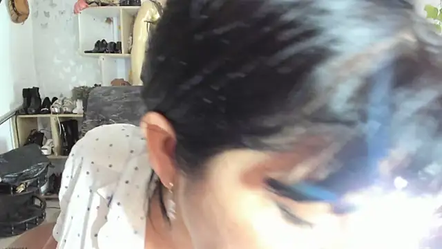 Snapshot of Erlinda-engel chatting on 10/20/25, 11:54 Erlinda-engel online show from 10/20/25, 11:54