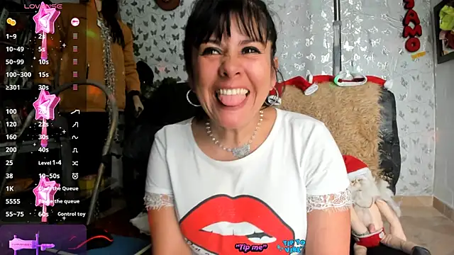 Snapshot of Erlinda-engel chatting on 12/21/25, 04:03 Erlinda-engel online show from 12/21/25, 04:03