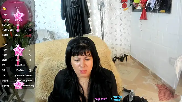 Snapshot of Erlinda-engel chatting on 01/11/26, 02:00 Erlinda-engel online show from 01/11/26, 02:00