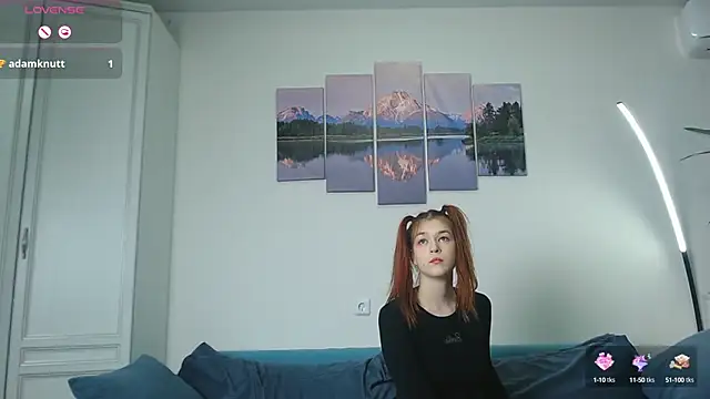 Snapshot of MargoFoxy chatting on 03/13/25, 07:42 MargoFoxy online show from 03/13/25, 07:42