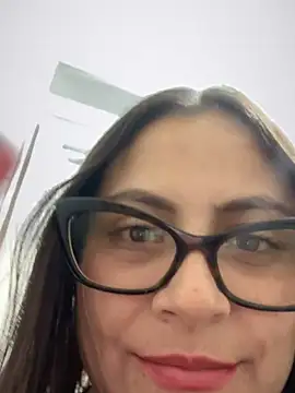 Snapshot of Sol_biglips chatting on 12/06/24, 01:29 Sol biglips online show from 12/06/24, 01:29