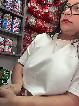 Snapshot of Sol_biglips chatting on 01/21/25, 03:21 Sol biglips online show from 01/21/25, 03:21