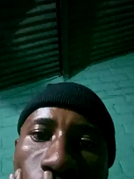 HandsomeBuoyy21 online show from 01/10/26, 11:31