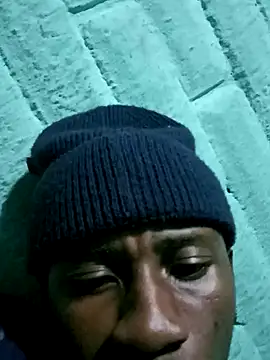 HandsomeBuoyy21 online show from 04/12/26, 02:00