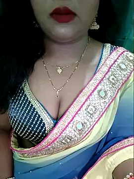 Snapshot of NEHA-DESHI chatting on 10/07/25, 09:23 NEHA-DESHI online show from 10/07/25, 09:23