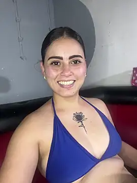 Snapshot of Azuna25 chatting on 07/10/26, 08:33 Azuna25 online show from 07/10/26, 08:33