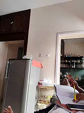 AUNTY1984 online show from 10/09/25, 08:01