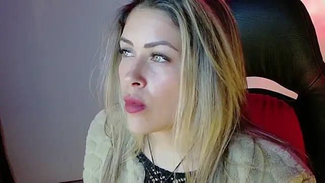 Snapshot of Natalia_Montoya chatting on 11/04/25, 12:54 Natalia Montoya online show from 11/04/25, 12:54