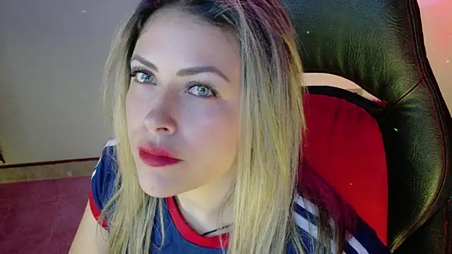 Snapshot of Natalia_Montoya chatting on 11/07/25, 09:59 Natalia Montoya online show from 11/07/25, 09:59