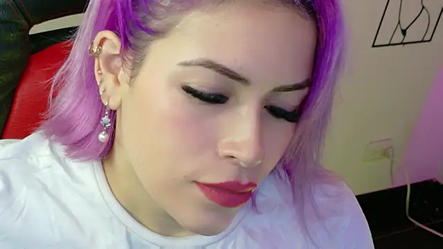 Snapshot of Natalia_Montoya chatting on 06/04/26, 01:11 Natalia Montoya online show from 06/04/26, 01:11