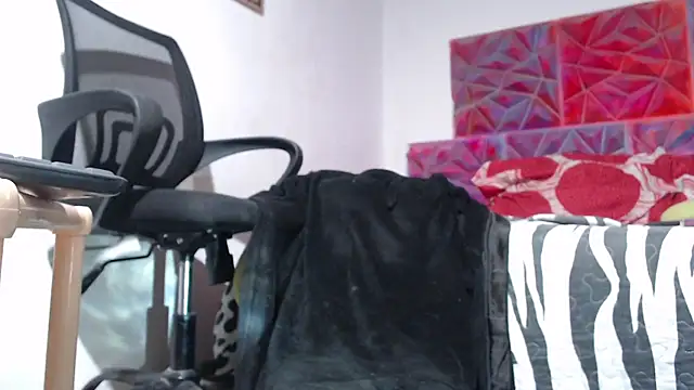 bix couples online show from 11/23/25, 03:28