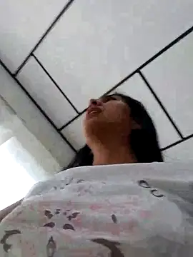 Snapshot of Valeer_abby chatting on 01/01/25, 02:20 Valeer abby online show from 01/01/25, 02:20