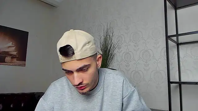 Snapshot of BrandonTate chatting on 01/07/25, 03:02 BrandonTate online show from 01/07/25, 03:02