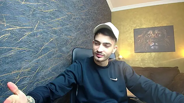 Snapshot of BrandonTate chatting on 01/14/25, 09:13 BrandonTate online show from 01/14/25, 09:13