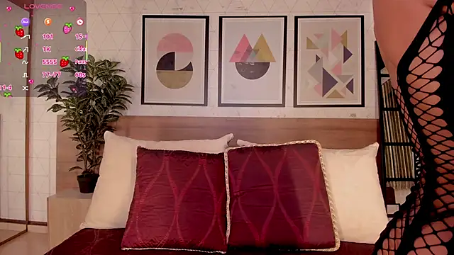 LunaRuso online show from 01/07/26, 08:11