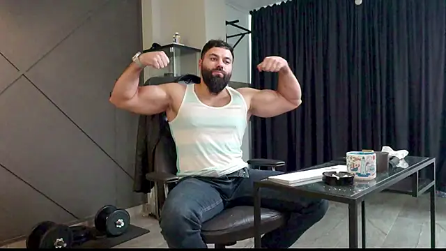 Snapshot of mattmasterss chatting on 12/22/24, 07:54 mattmasterss online show from 12/22/24, 07:54