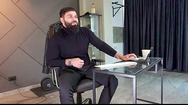 Snapshot of mattmasterss chatting on 01/02/25, 07:33 mattmasterss online show from 01/02/25, 07:33