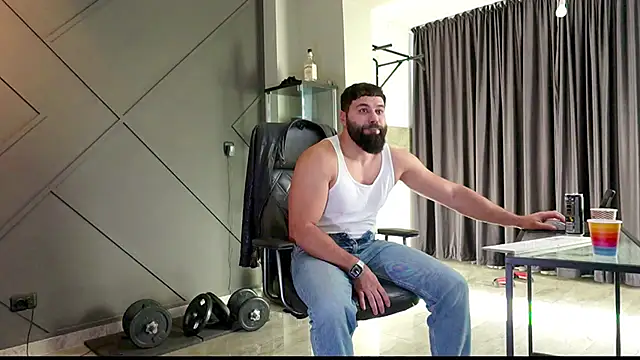 Snapshot of mattmasterss chatting on 01/05/25, 01:15 mattmasterss online show from 01/05/25, 01:15