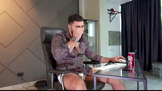 Snapshot of mattmasterss chatting on 01/16/25, 09:27 mattmasterss online show from 01/16/25, 09:27