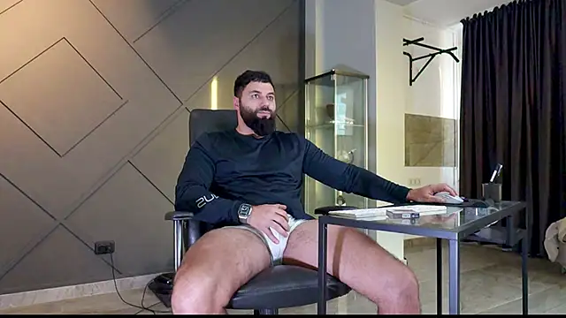 Snapshot of mattmasterss chatting on 01/27/25, 02:46 mattmasterss online show from 01/27/25, 02:46