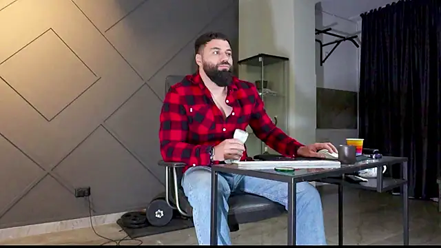 Snapshot of mattmasterss chatting on 02/09/25, 05:08 mattmasterss online show from 02/09/25, 05:08