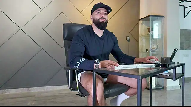 Snapshot of mattmasterss chatting on 02/13/25, 08:59 mattmasterss online show from 02/13/25, 08:59