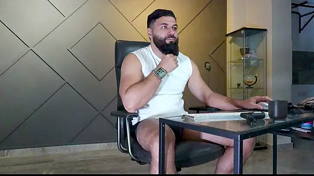 Snapshot of mattmasterss chatting on 02/18/25, 05:20 mattmasterss online show from 02/18/25, 05:20